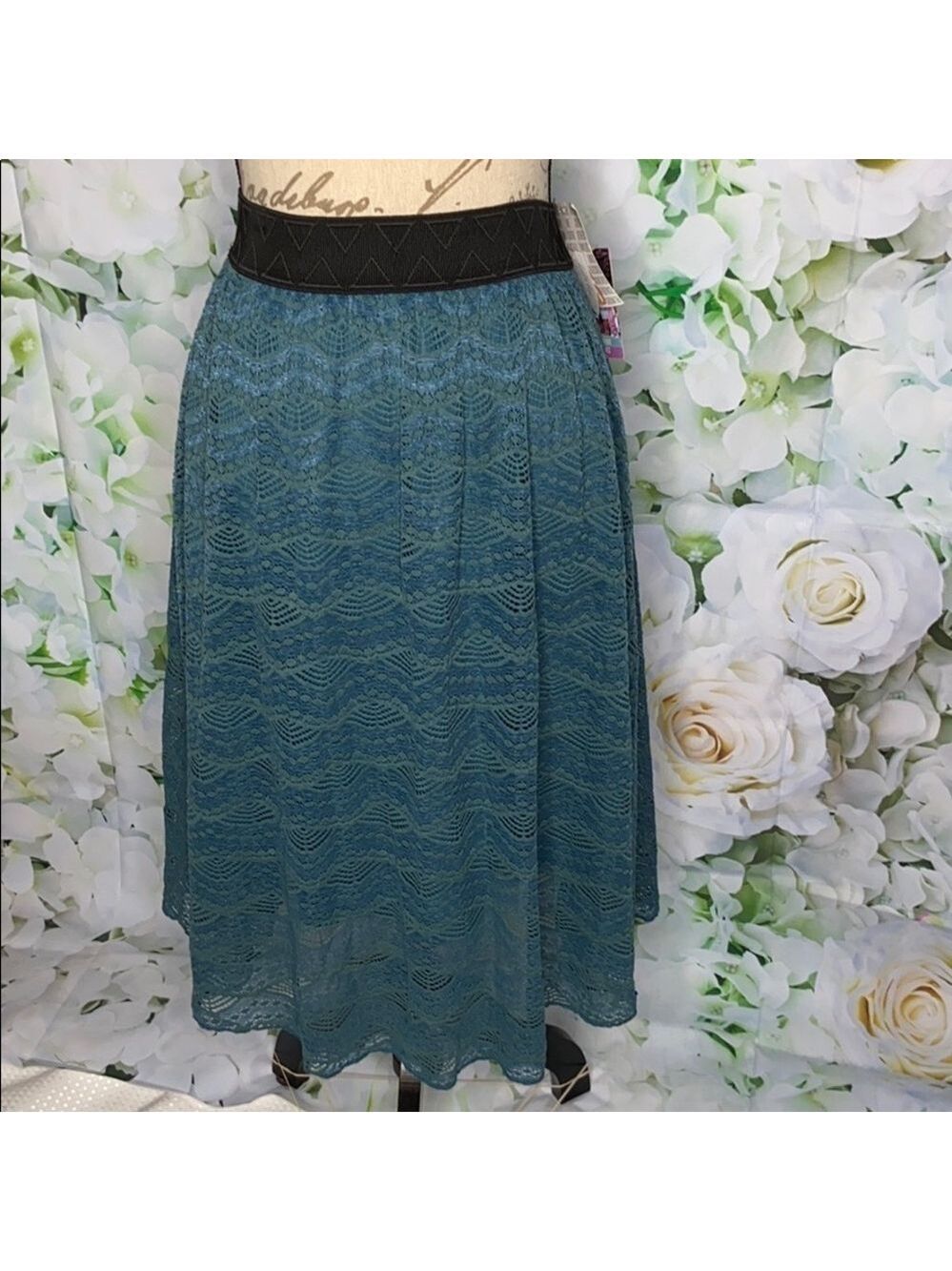 𝅺LULAROE Teal Lace Lola Midi Skirt